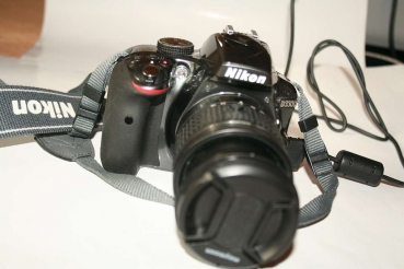 Preview: Nikon D3300 SLR-Digitalkamera Kit AF-P 18-55 VR anthrazit