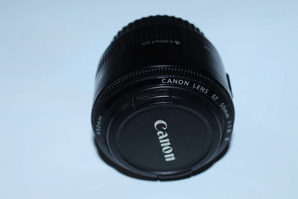 Canon EF 50mm f/1.8 Objektiv II